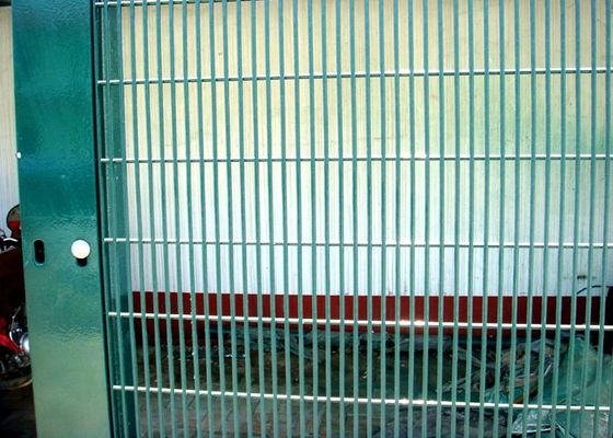 Powder Coated 358 High Security Fence / 358 Welded Mesh Fence For Sensitive Facilities