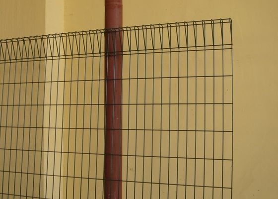 Hot Dip Galvanized BRC Mesh Fencing , Roll Top Fence Panels Easily Installed