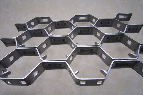 Low Carbon / Stainless Steel Hexmesh Refractory Bending Tech