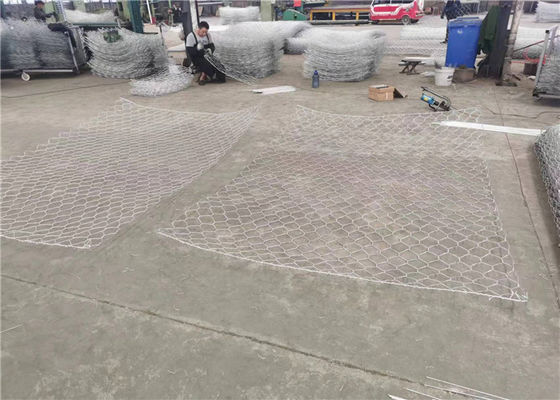 Galvanized Gabion Box Hexagonal Gabion Iron Wire Mesh Woven Gabion Net For Landscaping