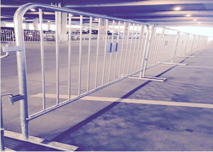 Outdoor Crowd Control Barriers , Crowd Control Fencing For Concert